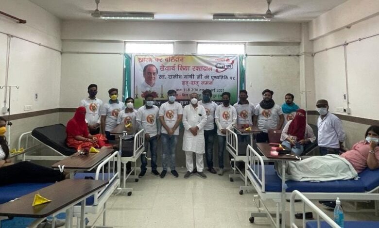 Photo of बिलासपुर: छत्तीसगढ़ प्रदेश युवा कांग्रेस के द्वारा लगे रक्तदान शिविर में युवाओ के साथ नारी शक्ति ने बढ़ चढ़ कर लिया हिस्सा…