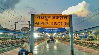 Photo of छत्तीसगढ़: रायपुर रेलवे स्टेशन में डेटोनेटर से ब्लास्ट, सीआरपीएफ के 6 जवान घायल, अस्पताल में भर्ती…